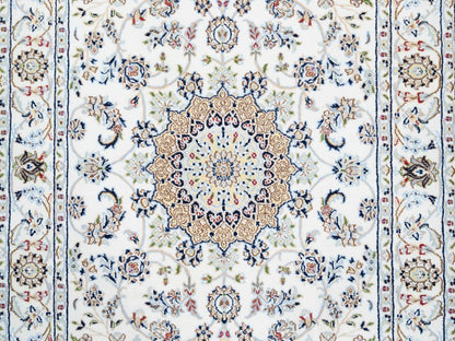 Ivory 4'1" x 12'0" Fine Oriental Hand knotted Wool Rug - Sku: O063399