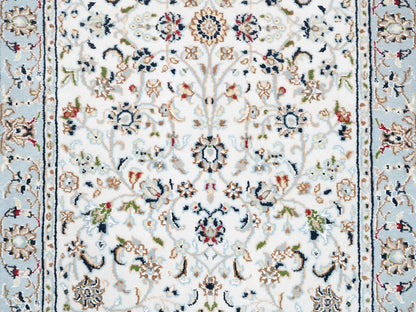 Ivory 2'8" x 10'1" Fine Oriental Hand knotted Wool Rug - Sku: O063452