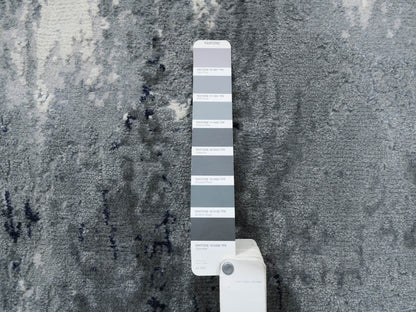 Grey 4'1" x 6'0" Modern / Contemporary Hand knotted Wool/Silk Rug - Sku: O063462