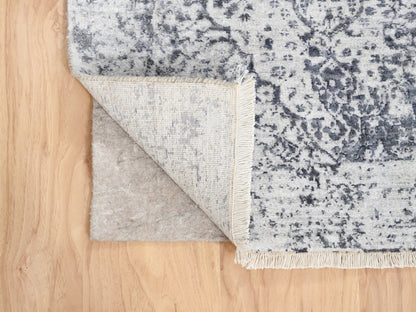 Grey 2'6" x 5'10" Transitional Hand knotted Wool/Silk Rug - Sku: O063475