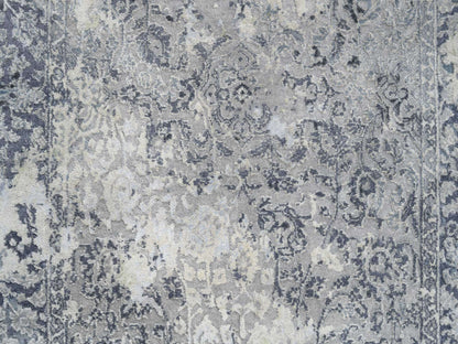 Grey 3'10" x 6'0" Transitional Hand knotted Wool/Silk Rug - Sku: O063483