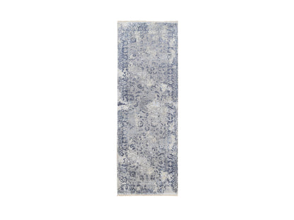 Grey 2'8" x 7'8" Transitional Hand knotted Wool/Silk Rug - Sku: O063496
