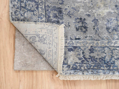 Grey 2'8" x 7'8" Transitional Hand knotted Wool/Silk Rug - Sku: O063496