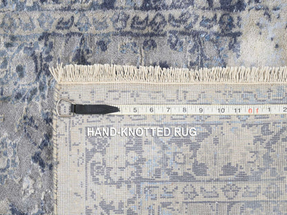 Grey 2'8" x 7'8" Transitional Hand knotted Wool/Silk Rug - Sku: O063496