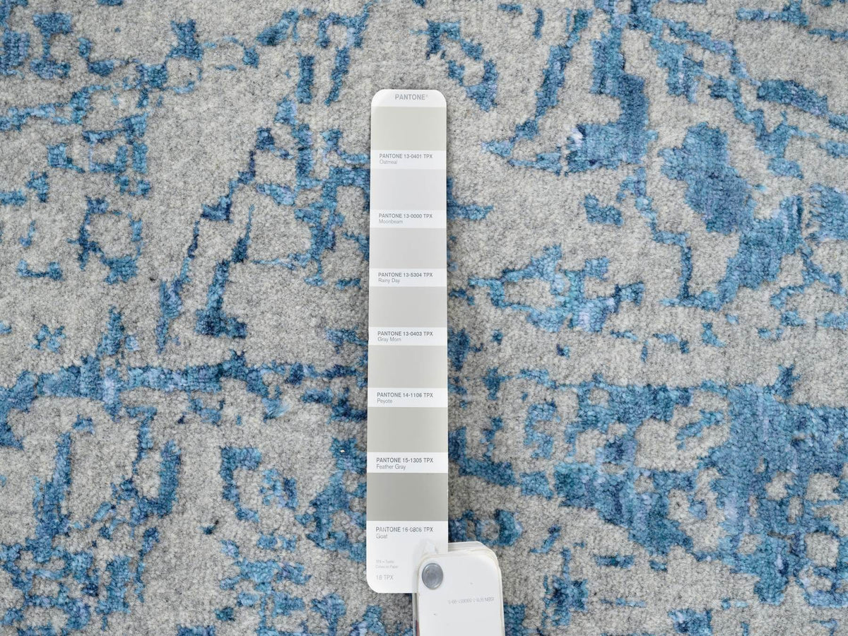 Transitional hand-knotted wool/silk rug in Blue, 12' x 12' — SKU O063506 (view 8)