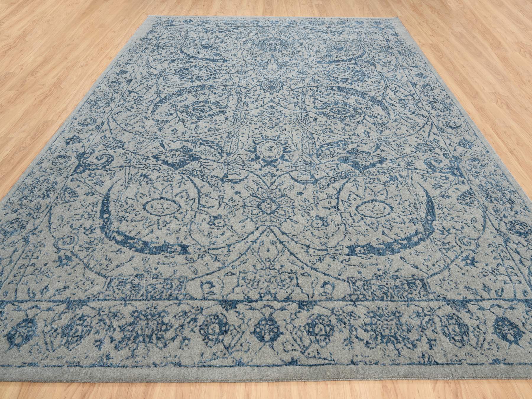 Transitional hand-knotted wool/silk rug in Blue, 10' x 14' — SKU O063508 (view 2)