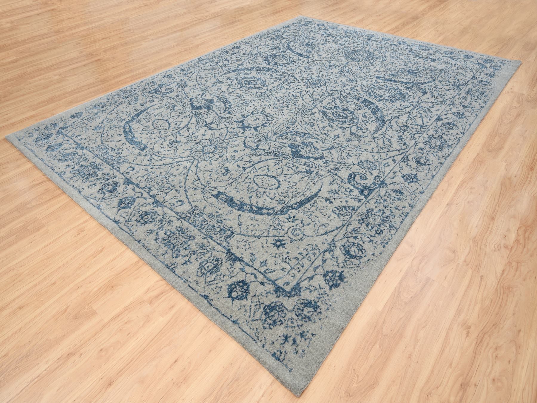 Transitional hand-knotted wool/silk rug in Blue, 10' x 14' — SKU O063508 (view 3)