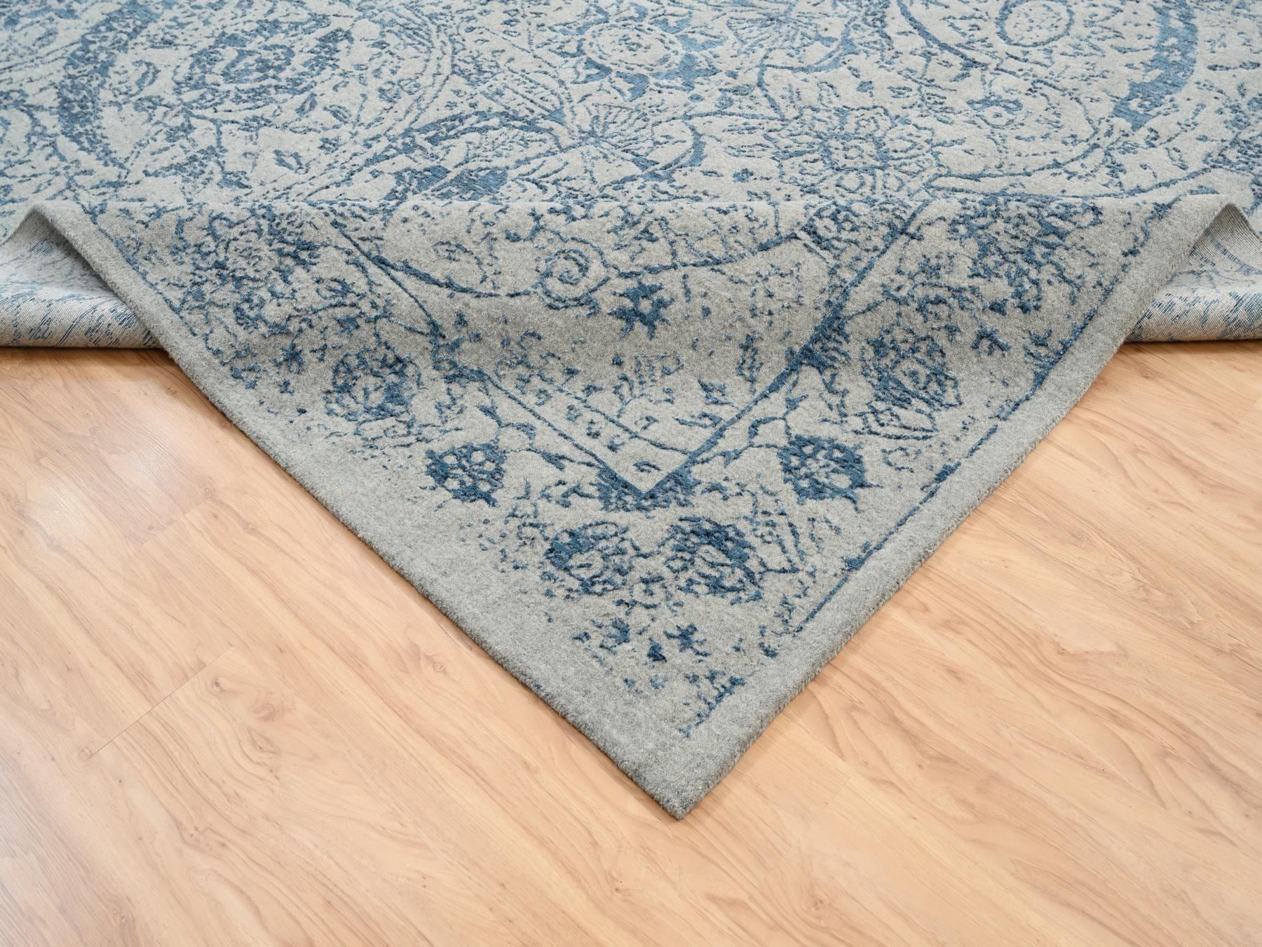 Transitional hand-knotted wool/silk rug in Blue, 10' x 14' — SKU O063508 (view 6)