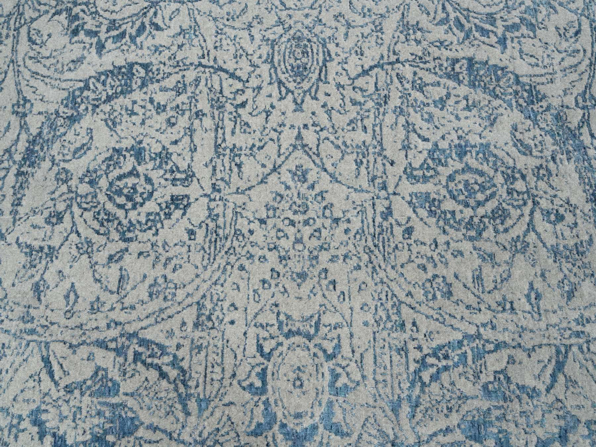 Transitional hand-knotted wool/silk rug in Blue, 10' x 14' — SKU O063508 (view 8)