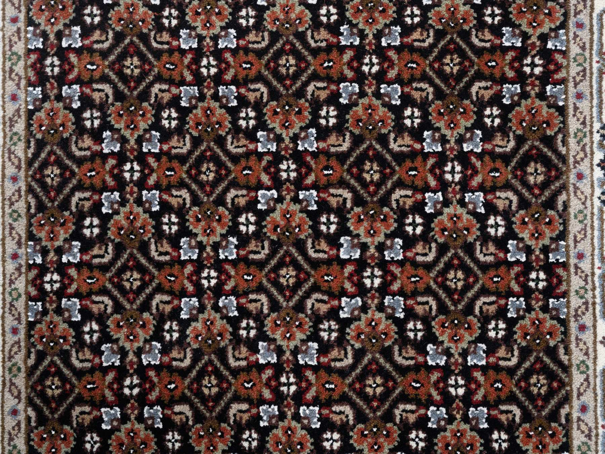 Herati Fine Oriental hand-knotted wool runner in Black & Ivory, 2'5" x 20' — SKU O063530 (view 5)