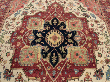 Ivory 10'1" x 15'9" Heriz Hand knotted Wool Rug - Sku: O063549