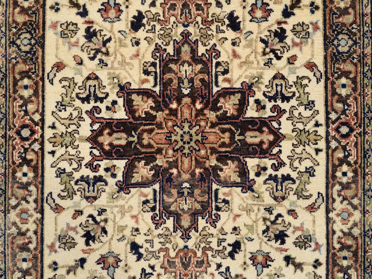 Heriz Heriz hand-knotted wool runner in Beige & Black, 2'7" x 10'3" — SKU O063588 (view 5)