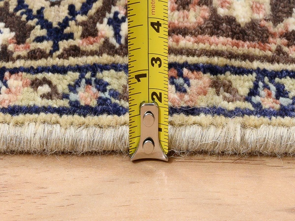 Heriz Heriz hand-knotted wool runner in Beige & Black, 2'7" x 10'3" — SKU O063588 (view 7)