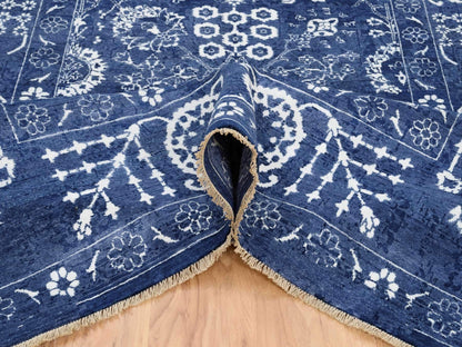 Tabriz Transitional hand-knotted wool/silk rug in Blue, 6' x 8'10" — SKU O063603 (view 5)