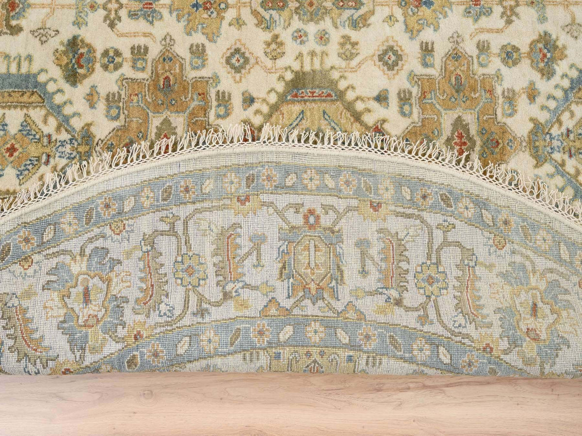 Heriz hand-knotted wool rug in Ivory & Light Gray, 8'10" x 8'10" — SKU O063631 (view 5)