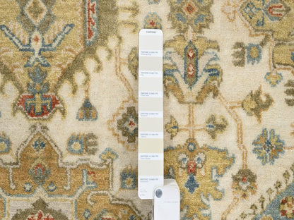 Ivory 8'10" x 8'10" Heriz Hand knotted Wool Rug - Sku: O063631