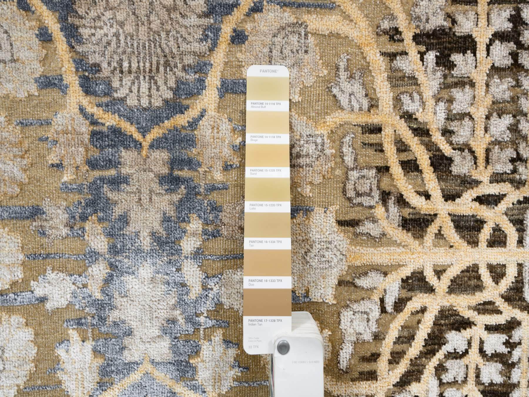 Sarouk Transitional hand-knotted wool/silk rug in Brown, 9'2" x 12' — SKU O063680 (view 7)
