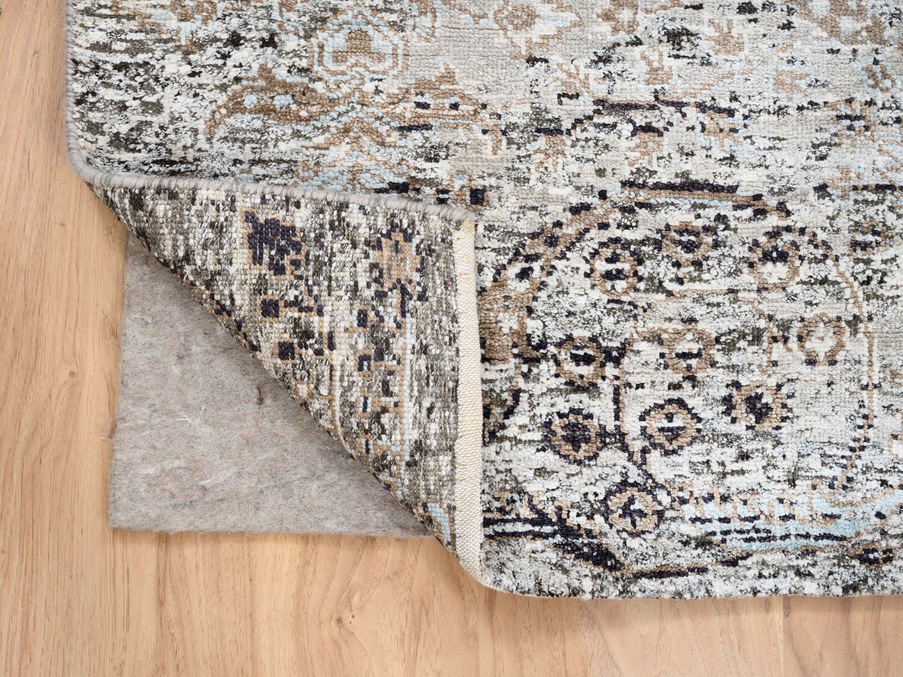 Transitional hand-knotted wool/silk rug in Brown, 4'1" x 6' — SKU O063694 (view 3)