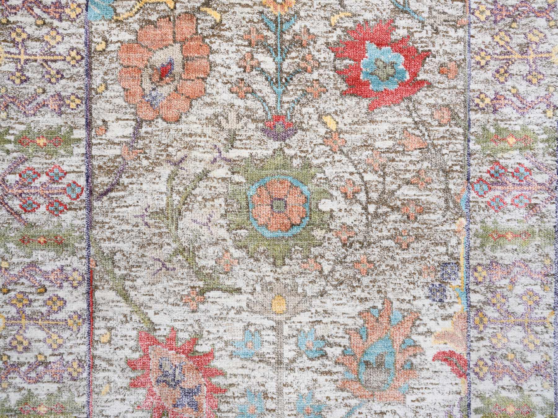 Wool / Silk hand-knotted wool/silk rug in Beige, 2'2" x 3'1" — SKU O063741 (view 5)