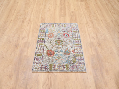 Wool / Silk hand-knotted wool/silk rug in Beige, 2'3" x 3'2" — SKU O063743 (view 2)