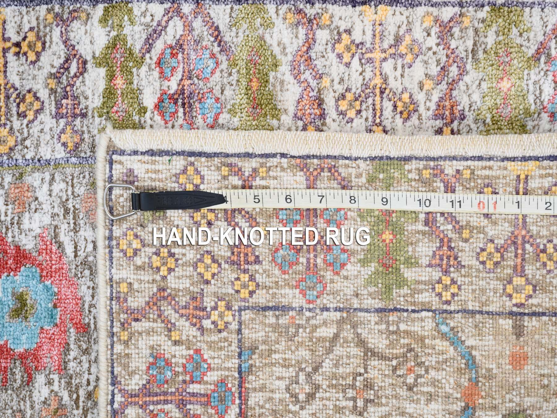 Wool / Silk hand-knotted wool/silk rug in Beige, 2'3" x 3'2" — SKU O063743 (view 8)