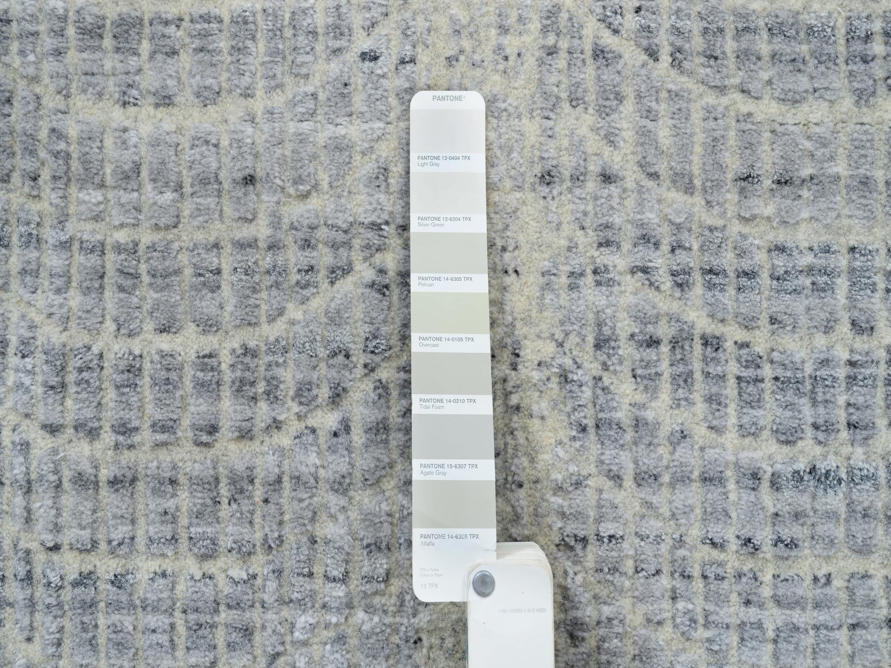 Modern / Contemporary hand-knotted wool/silk runner in Gray, 2'6" x 10' — SKU O063756 (view 4)
