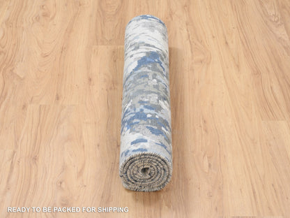 Modern / Contemporary hand-knotted wool/art silk runner in Blue, 2'6" x 6'2" — SKU O063763 (view 6)