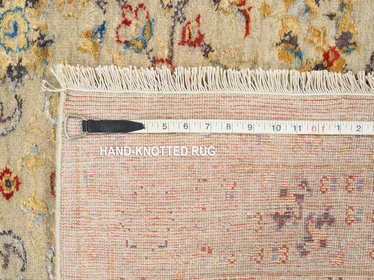 Transitional hand-knotted wool/pure silk rug in Beige, 5'3" x 7' — SKU O063796 (view 8)