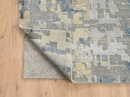 Modern / Contemporary hand-knotted wool/silk rug in Beige, 12' x 17'9" — SKU O063895 (view 4)