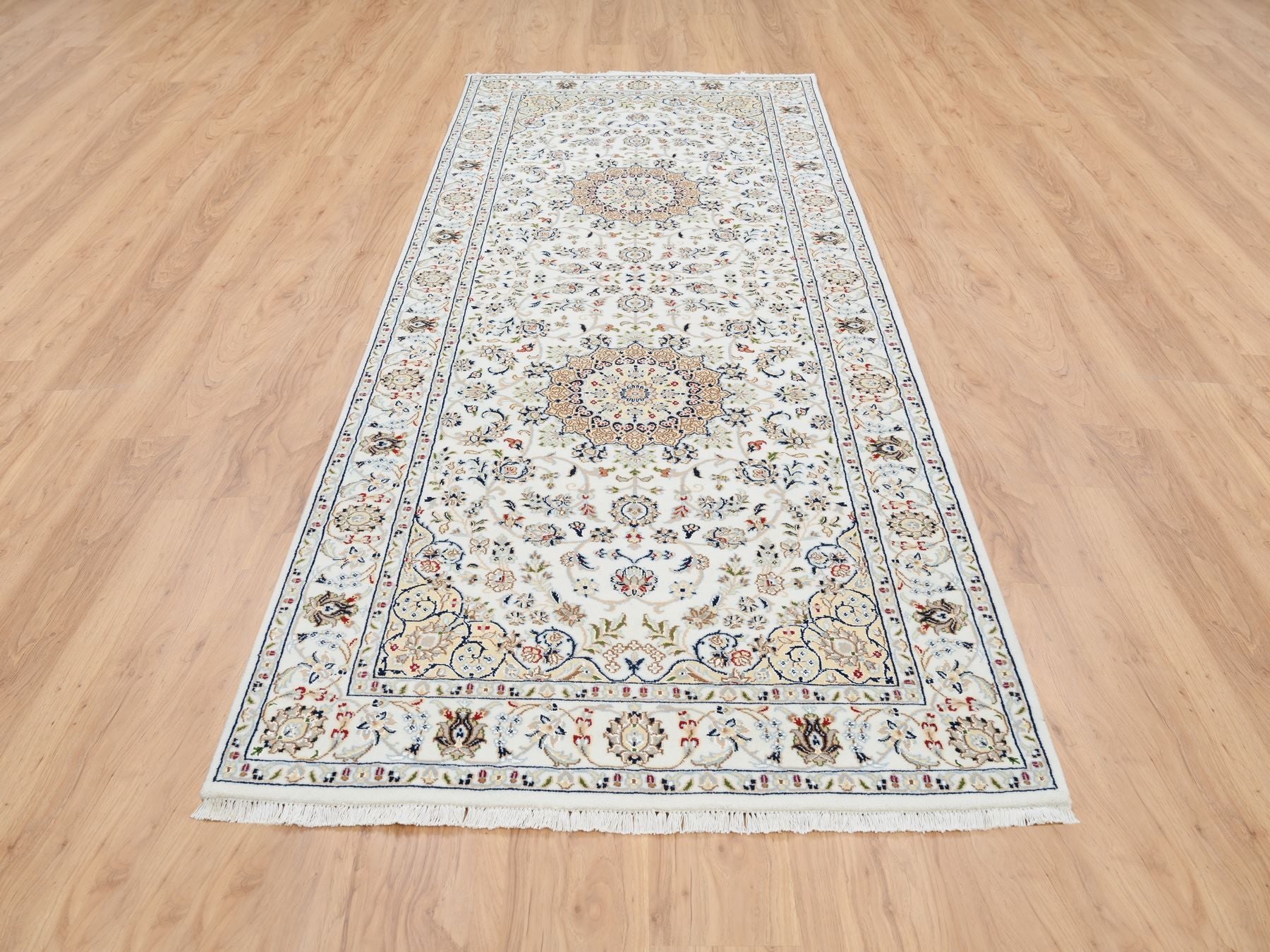 Ivory 4'2" x 10'1" Traditional Hand knotted Wool Rug - Sku: O063964