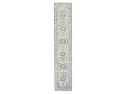 Ivory 2'8" x 13'3" Fine Oriental Hand knotted Wool Rug - Sku: O063975