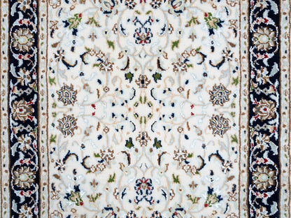 Ivory 2'7" x 8'3" Fine Oriental Hand knotted Wool Rug - Sku: O063987