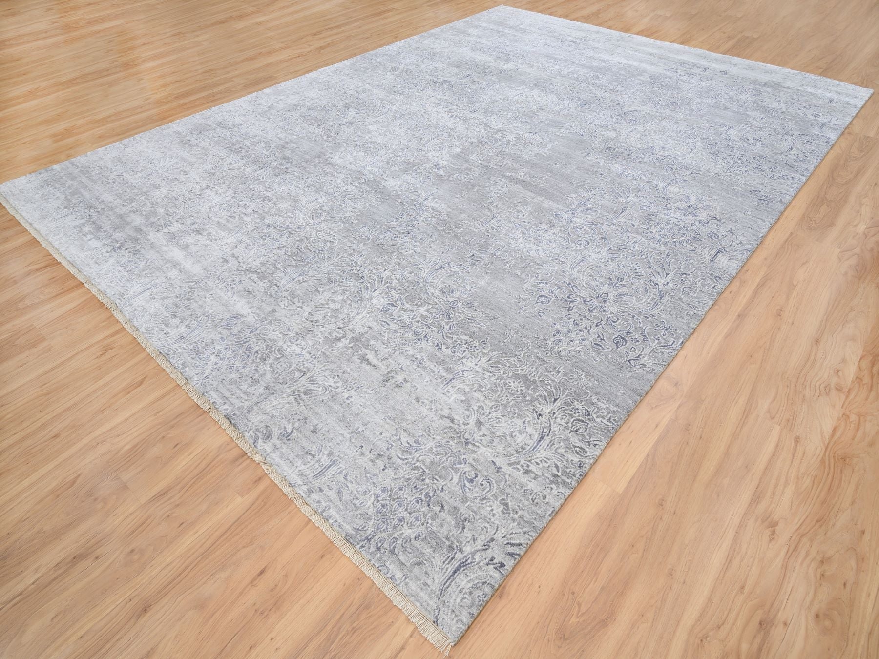 Transitional hand-knotted wool/silk rug in Gray, 10' x 13'10" — SKU O064085 (view 3)