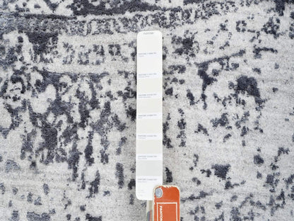 Grey 7'10" x 7'10" Transitional Hand knotted Wool/Silk Rug - Sku: O064086