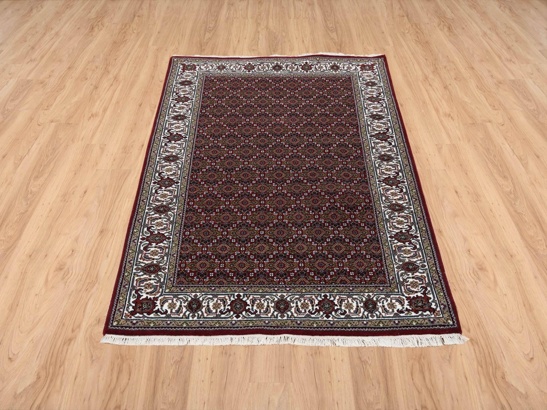 Herati Fine Oriental hand-knotted wool rug in Red & Ivory, 4' x 6' — SKU O064123 (view 2)