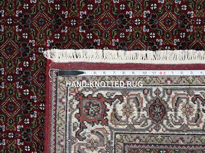 Red 4'0" x 5'10" Traditional Hand knotted Wool/Silk Rug - Sku: O064124