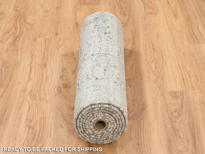 Grey 2'6" x 10'1" Modern / Contemporary Hand knotted Wool Rug - Sku: O064139