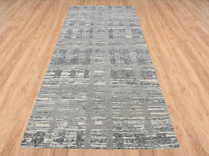 Grey 4'2" x 10'1" Modern / Contemporary Hand knotted Wool Rug - Sku: O064157