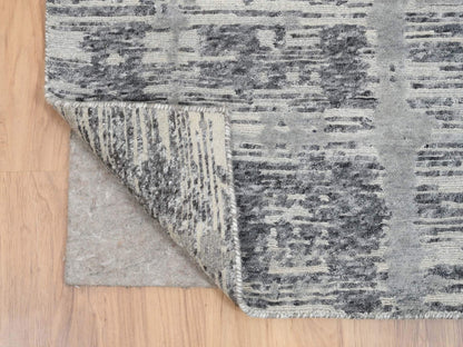 Grey 4'2" x 10'1" Modern / Contemporary Hand knotted Wool Rug - Sku: O064157