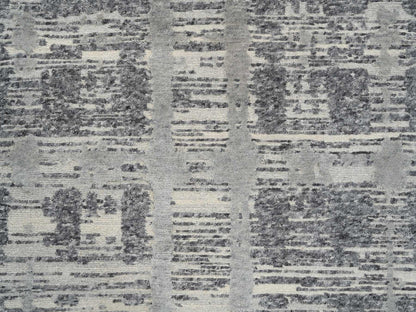 Grey 4'2" x 10'1" Modern / Contemporary Hand knotted Wool Rug - Sku: O064157