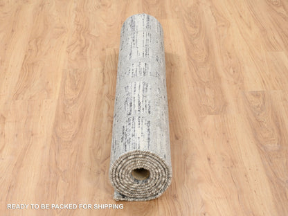 Grey 4'2" x 10'1" Modern / Contemporary Hand knotted Wool Rug - Sku: O064157