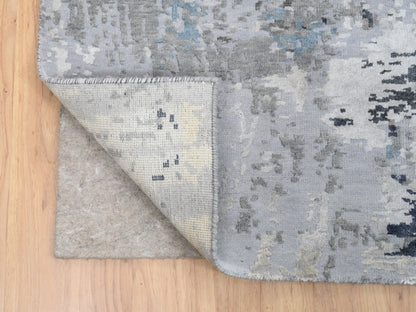 Modern / Contemporary hand-knotted wool/silk rug in Gray, 9' x 11'10" — SKU O064183 (view 4)