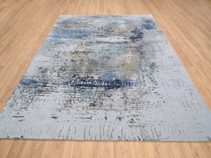 Modern / Contemporary hand-knotted wool/silk rug in Gray, 7'10" x 10' — SKU O064184 (view 3)