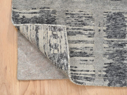 Grey 2'1" x 3'1" Modern / Contemporary Hand knotted Wool Rug - Sku: O064237