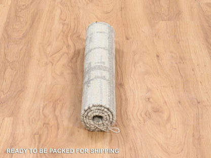 Ivory 2'1" x 3'1" Modern and Contemporary Hand knotted Wool Rug - Sku: O064238