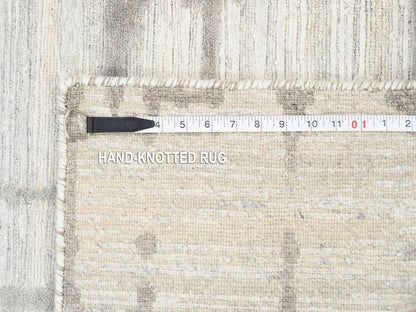 Ivory 2'0" x 3'1" Modern and Contemporary Hand knotted Wool Rug - Sku: O064239