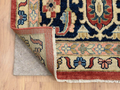 Heriz Heriz hand-knotted wool rug in Ivory & Navy Blue, 11'9" x 17'10" — SKU O064244 (view 4)