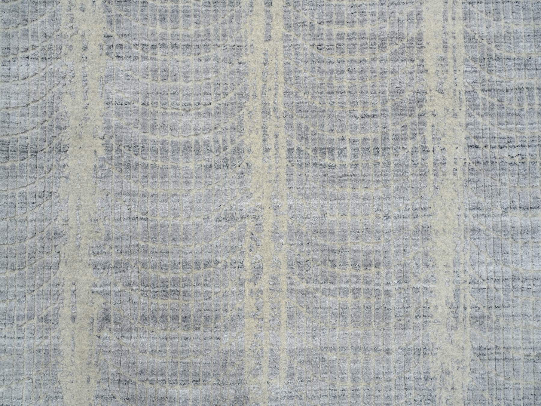 Modern / Contemporary hand-knotted wool/silk rug in Gray, 9' x 9' — SKU O064309 (view 9)