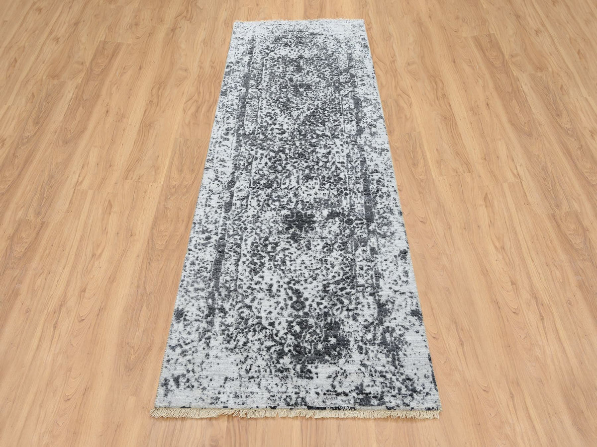 Transitional hand-knotted wool/pure silk runner in Gray, 2'7" x 8'2" — SKU O064324 (view 2)