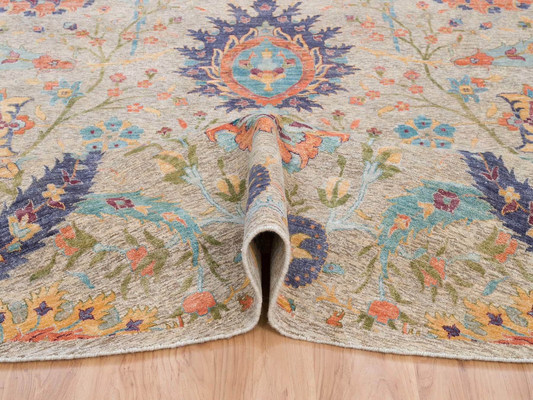 Transitional hand-knotted wool/silk rug in Ivory, 13'7" x 13'7" — SKU O064436 (view 5)